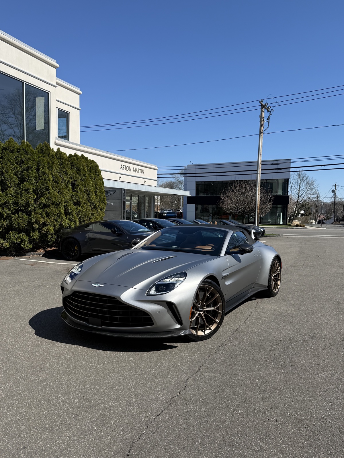 2026 Aston Martin Vantage Roadster - Satin Aluminite Silver